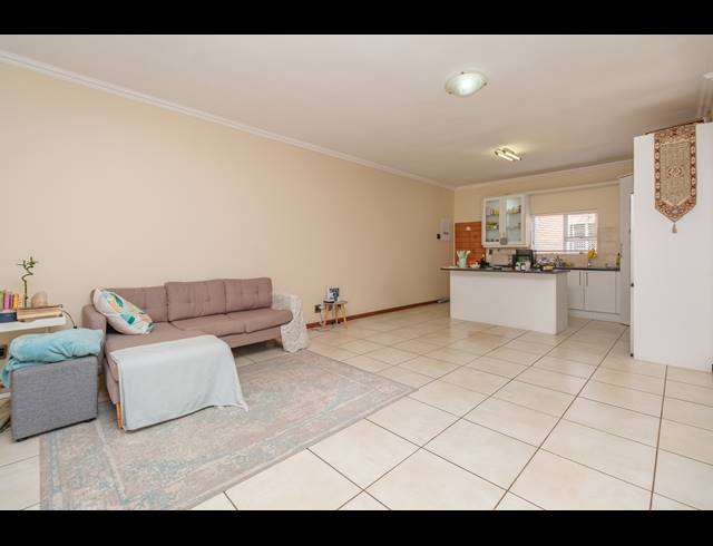 2 BEDROOM APARTMENT FOR SALE IN PARKVIEW
